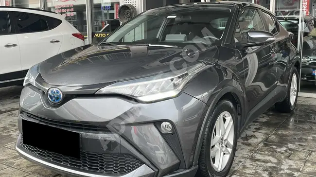 HAZCAR'DAN 2023 TOYOTA C-HR FLAME HATASIZ BOYASIZ TRAMERSİZ