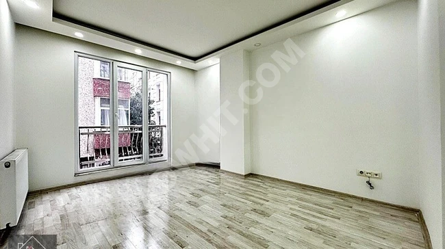 2+1 apartment for sale with no additional expenses in a building 8 years old - within walking distance to the metro.