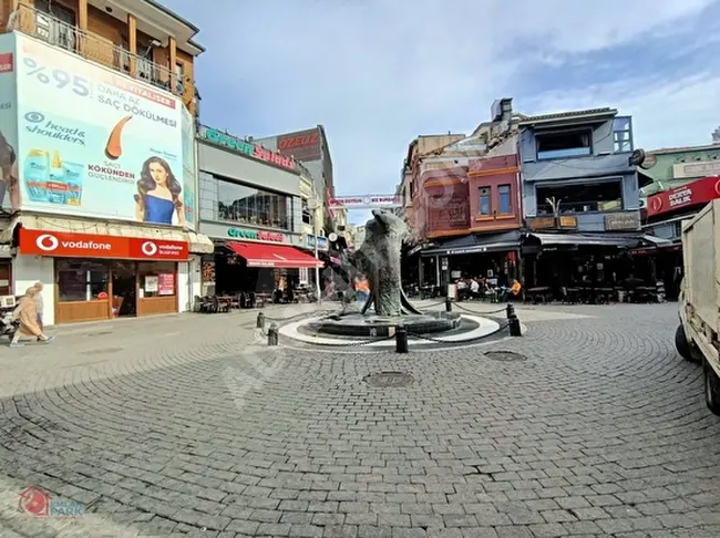 Entire building for sale in the market in BEŞİKTAŞ