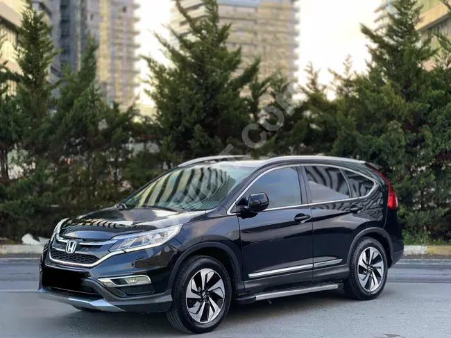 سيارة Honda CR-V مع سقف زجاجي FULL+FULL