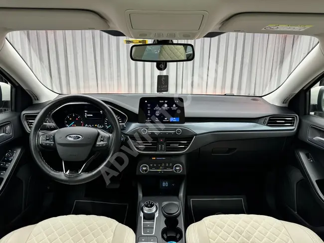 سيارة FORD FOCUS موديل  2020 بموصفات Active بمحرك 1.5 TDCI بانورامية كاملة المواصفات  وخالية من العيوب