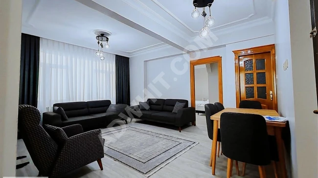 A new fully furnished apartment on the second floor, just two minutes from the metro in the center of Ümraniye.