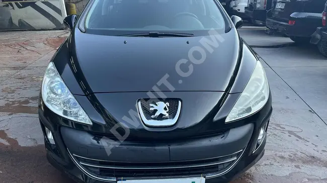 سيارة PEUGEOT 308 موديل 2010 - أوتوماتيك بمسافة 68,000 كم