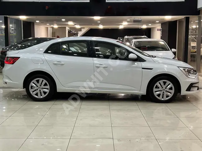 Renault MEGANE SEDAN 1.3 EDC بشاشة تيسلا واسعة, بدون حوادث أو تغيير