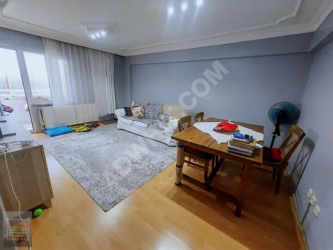 A spacious and bright apartment near NEV ÇARŞI and DEVA's municipality.