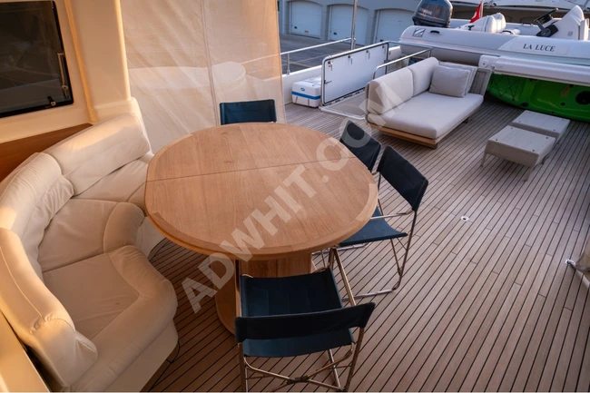  FERRETTI CUSTOM LINE NAVETTA 26 2008