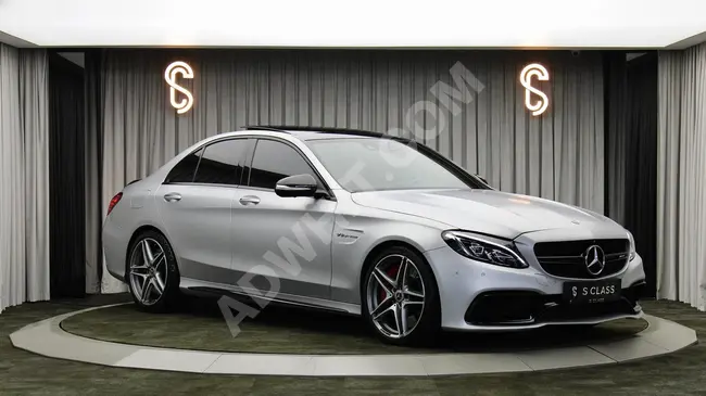 سيارة MERCEDES C63 S AMG  موديل 2015 بقوة 510 حصان باللون الرمادي المطفي