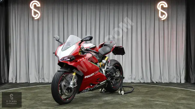 دراجة  Ducati Panigale R موديل 2016 بقوة 162 حصان عزم دوران 147 نيوتن متر بدون عيوب من SCLASS