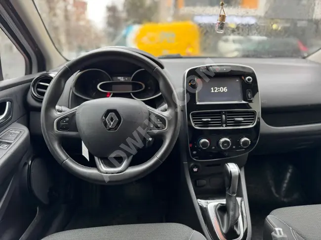 RENAULT CLIO with a 30% down payment and installments over 12, 18, 24 months