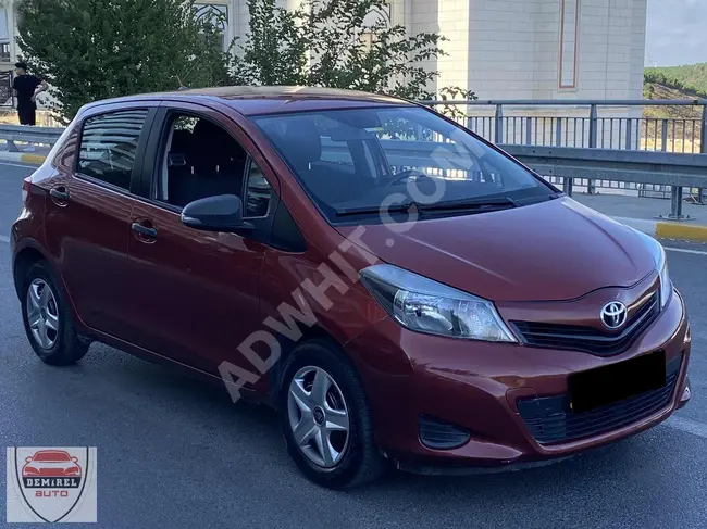 سيارة TOYOTA YARİS  موديل 2012  عداد 95,000،كم  بدون عيوب أو طلاء من DEMİREL AUTO