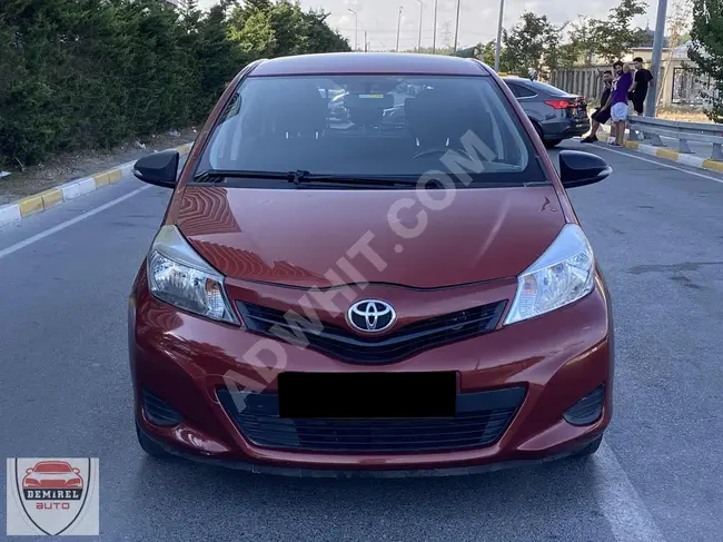 سيارة TOYOTA YARİS  موديل 2012  عداد 95,000،كم  بدون عيوب أو طلاء من DEMİREL AUTO