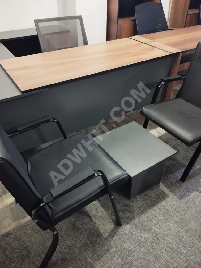 Used office set 05437684500