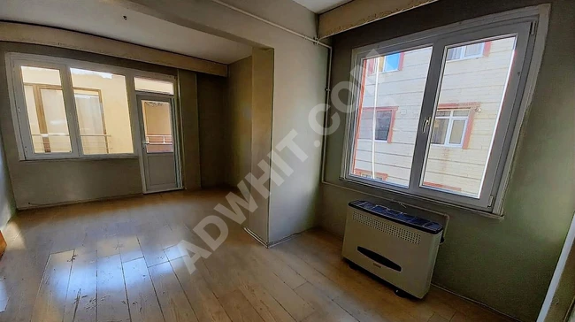 Apartment for rent on the middle floor, close to the metrobus in the GÜLTEPE neighborhood by GÜNGÖR REAL ESTATE.