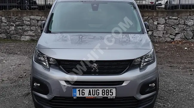 PEUGEOT RIFTER LINE - Automatic transmission, glass roof, with an initial payment of 30%.