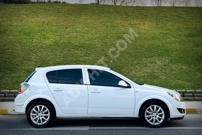 سيارة OPEL ASTRA ENJOY PLUS - أوتوماتيك - 3 قطع مطلية