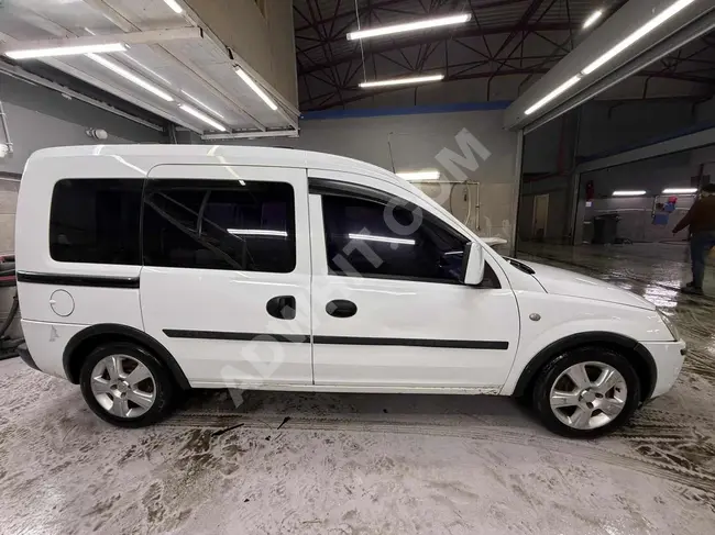 Minivan 1.3 CDTI CİTT PLUS OPEL COMBO with installment payment option on the card