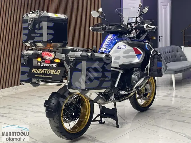 BMW R1250GS model 2019 without defects or scratches and fully equipped with all specifications.