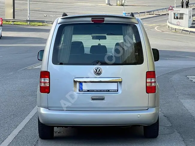 سيارة Volkswagen Caddy 1.6 TDI غطاء المحرك/السقف/صندوق الأمتعة بحالة أصلية، 189,000 كيلومتر