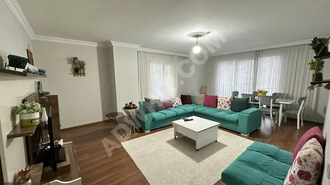 2+1 apartment with an area of 110 square meters, located on the third floor. The apartment is clean and well-maintained by ORYAP EMLAK.