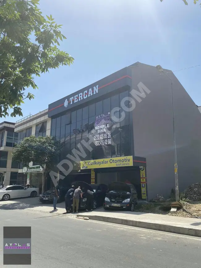 Commercial building for sale in the BEYLİKDÜZÜ YAKUPLU area