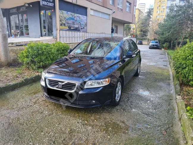 VOLVO S 40 1.6 D DRİVE موديل 2010   خالي من الحوادث وبدون تغيرات