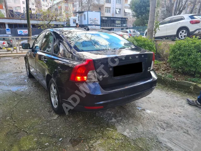 VOLVO S 40 1.6 D DRİVE موديل 2010   خالي من الحوادث وبدون تغيرات