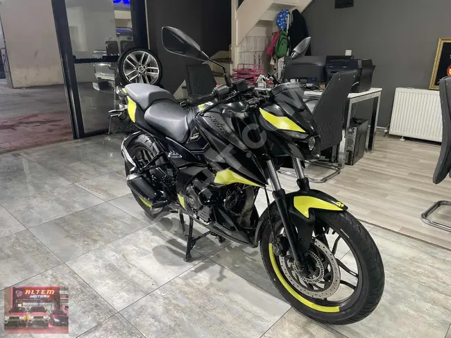 2023 BAJAJ PULSAR N250 ABS ÇİFT RENK 16975 KM TEMİZ.