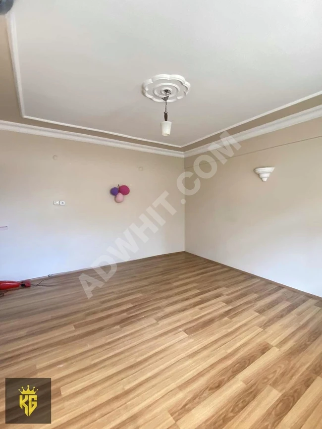 Mid-floor apartment in GÜRSEL from KG EMLAK, 5 minutes from the metrobus.