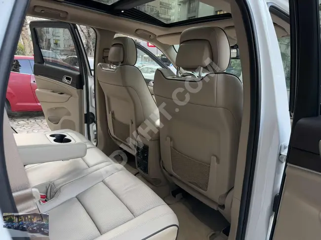 GRAND CHEROKEE 3.0 CRD OVERLAND 2014 - من الوكيل , بعداد 96.000 كم فقط