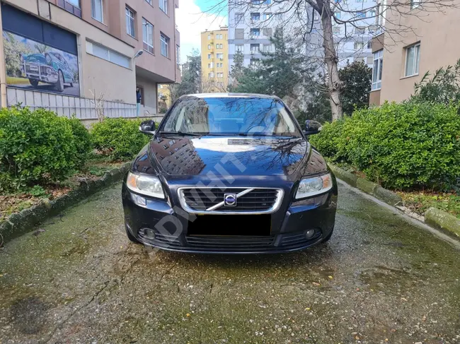 VOLVO S 40 1.6 D DRİVE موديل 2010   خالي من الحوادث وبدون تغيرات