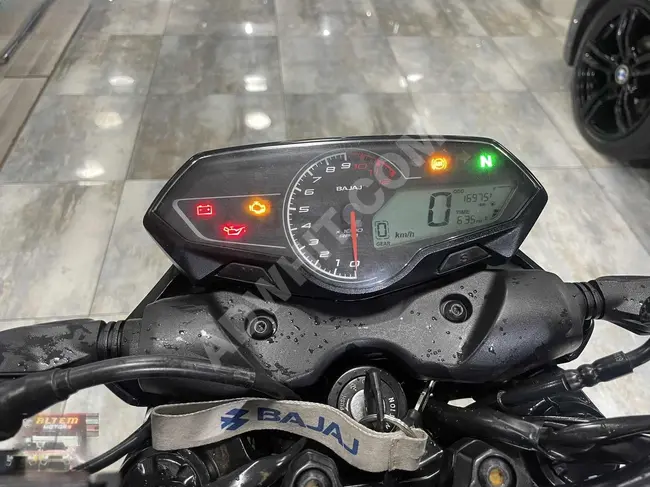 2023 BAJAJ PULSAR N250 ABS ÇİFT RENK 16975 KM TEMİZ.