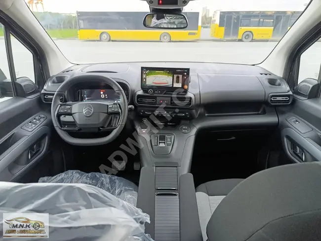 CITROEN BERLINGO model 2024 with 0 km, LANSMAN color, with the possibility of exchange and installment - from MNK AUTO