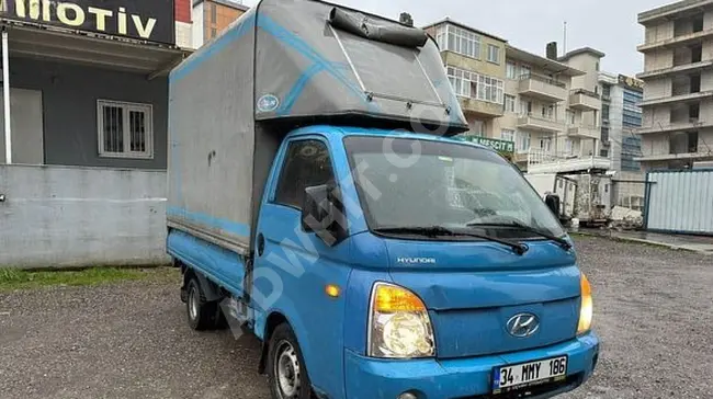 HYUNDAI H.100 small truck with curtain-sided metal box, model 2005 from ÜÇYAY OTOMOTİV