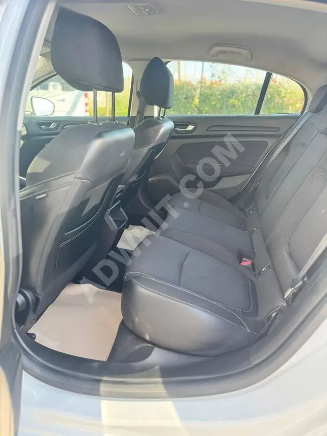 Renault Megane 2020 model TOUCH Diesel Automatic