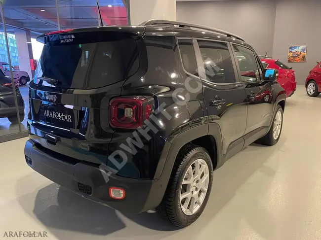 سيارة JEEP RENEGADE LTD. 1.5 E-HYBRİT موديل 2023 - سقف بانورامي + حزمة تقنية - بمسافة 24,000 كم