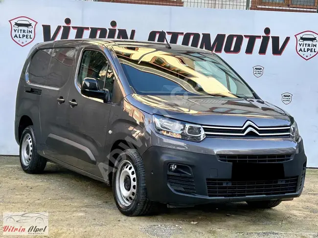 CITROEN BERLINGO car, model *2023*, 100 horsepower *diesel* with 31,000 km mileage *special color