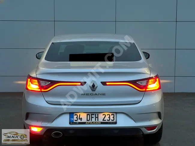 سيارة Renault Megane موديل 2020  من المخزون حزمة ICON ناقل حركة DSG القرض والمقايضة متاحة  منMNK AUTO