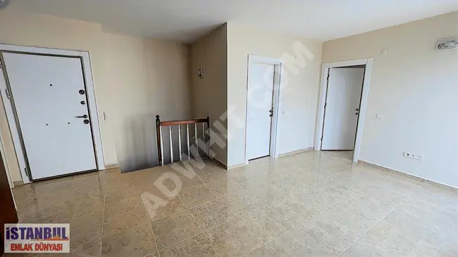 4+2 duplex apartment for sale in BEYLİKDÜZÜ KAVAKLI VADİ KONAKLARI