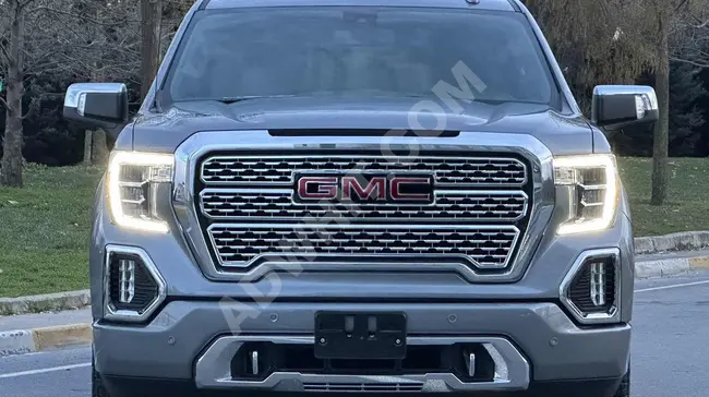 سيارة  GMC Sierra 3.0 L مودبل 2021  بدون عيوب، مزود بشاشة عرض على الزجاج الأمامي، ونظام BOSE الصوتي، و4 تدفئات وتبريد، و النقطة العمياء.