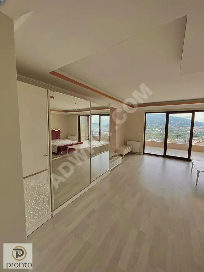 SAPANCA GÖL MAHALLESİNDE TRIPLEX VİLLA EŞYALI