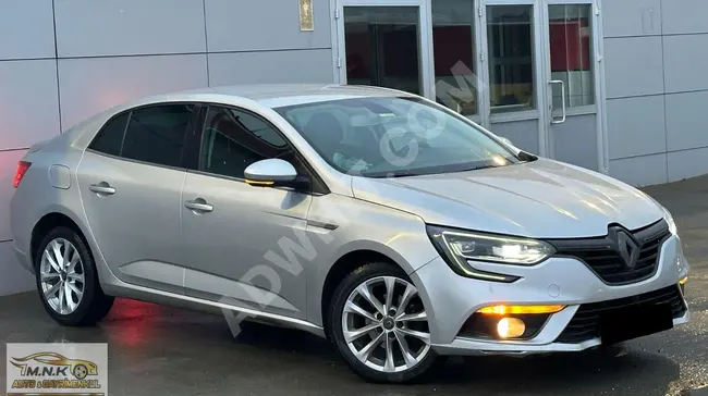 سيارة Renault Megane موديل 2020  من المخزون حزمة ICON ناقل حركة DSG القرض والمقايضة متاحة  منMNK AUTO