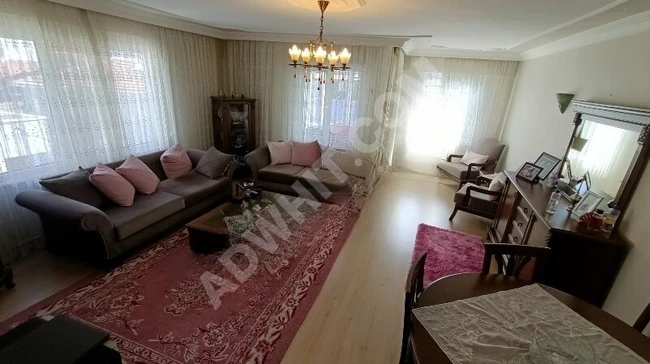 3+1 apartment with an area of 145m² on the fourth floor, with no fees, in a building on the street by LİDER.