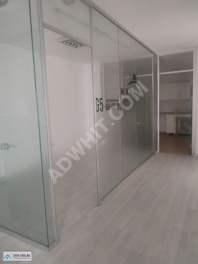 Shop for rent with an area of 200 square meters in PENDIK KURTKÖY