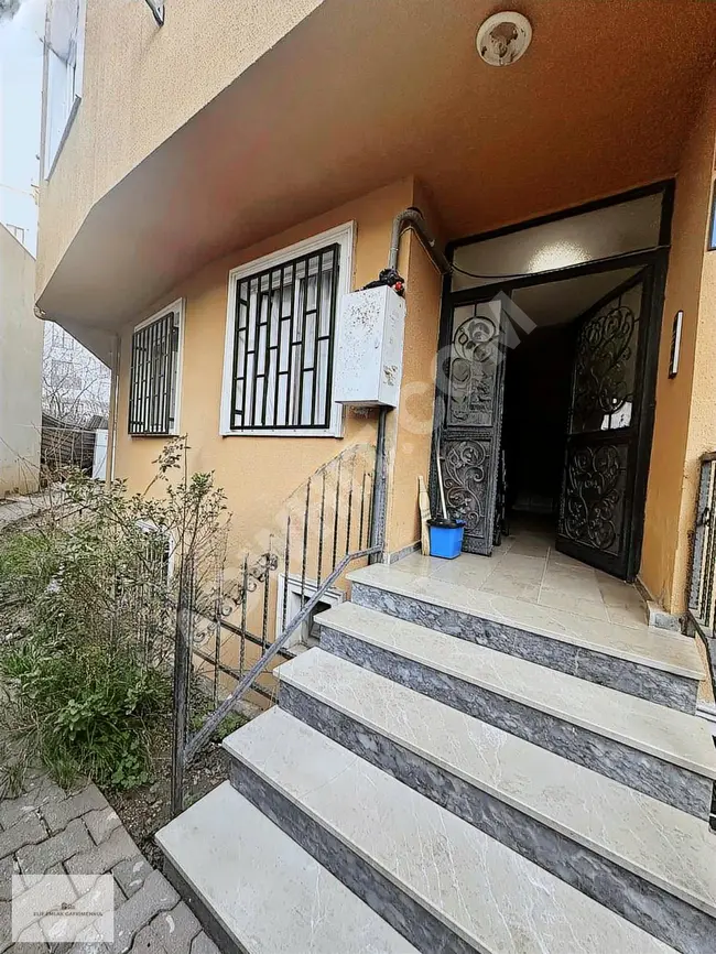 1+1 apartment with separate kitchen for sale in Çekmeköy center.