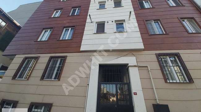 2+1 apartment in a new building near the Üsküdar Center in good condition and well maintained by AKTAŞ.