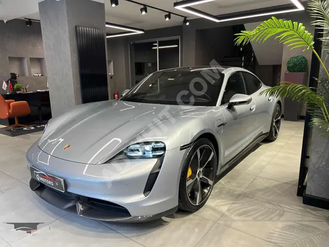 سيارة Porsche 911 Carrera 4 GTS موديل 2020