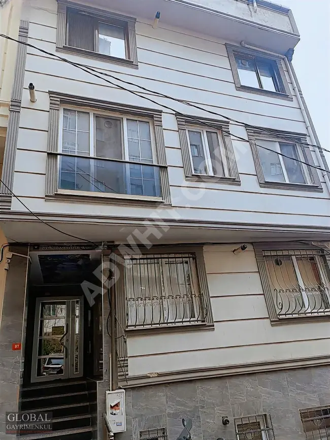 2+1 fully furnished apartment, spacious on a middle floor in MECİDİYEKÖY