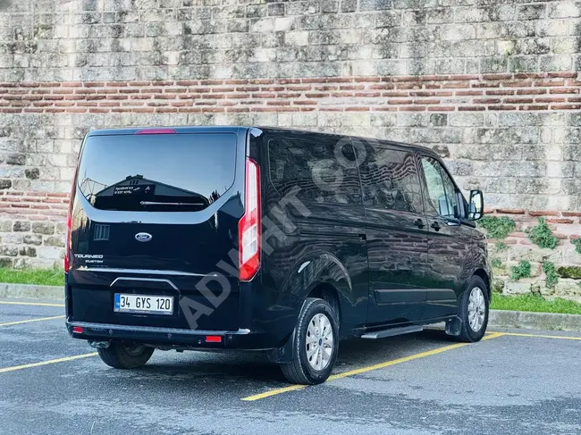 Ford Tourneo Custom van with a flawless car license at 20% VAT