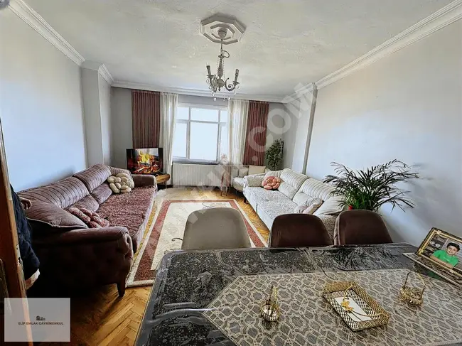 For sale: A 2+1 apartment with an area of 95 square meters and a balcony in the TALATPAŞA neighborhood, YAŞARLI Street.