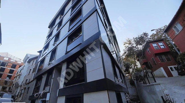 A luxurious 2+1 apartment in a new building with an elevator in the AZİZMAHMUT neighborhood of AKTAŞ.